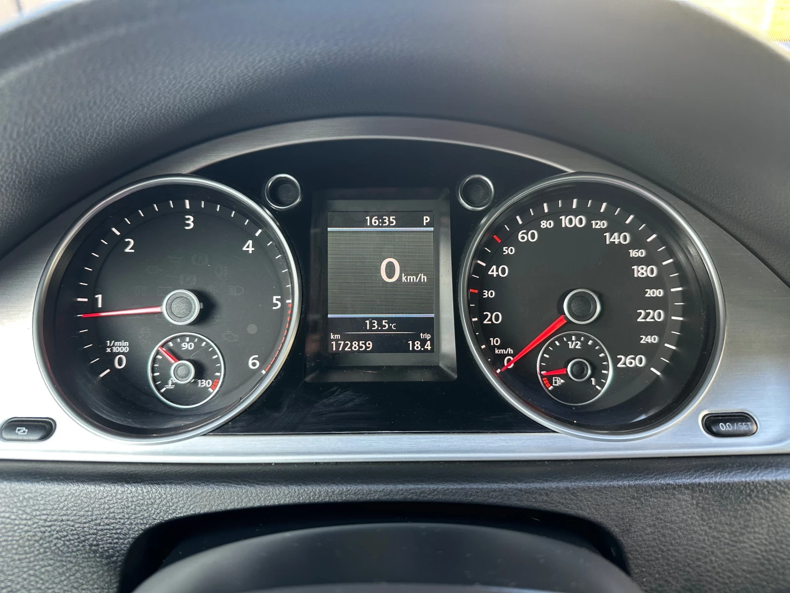 VW Passat 2.0-TDI-АВТОМАТИК-КОЖА, снимка 10 - Автомобили и джипове - 53840440