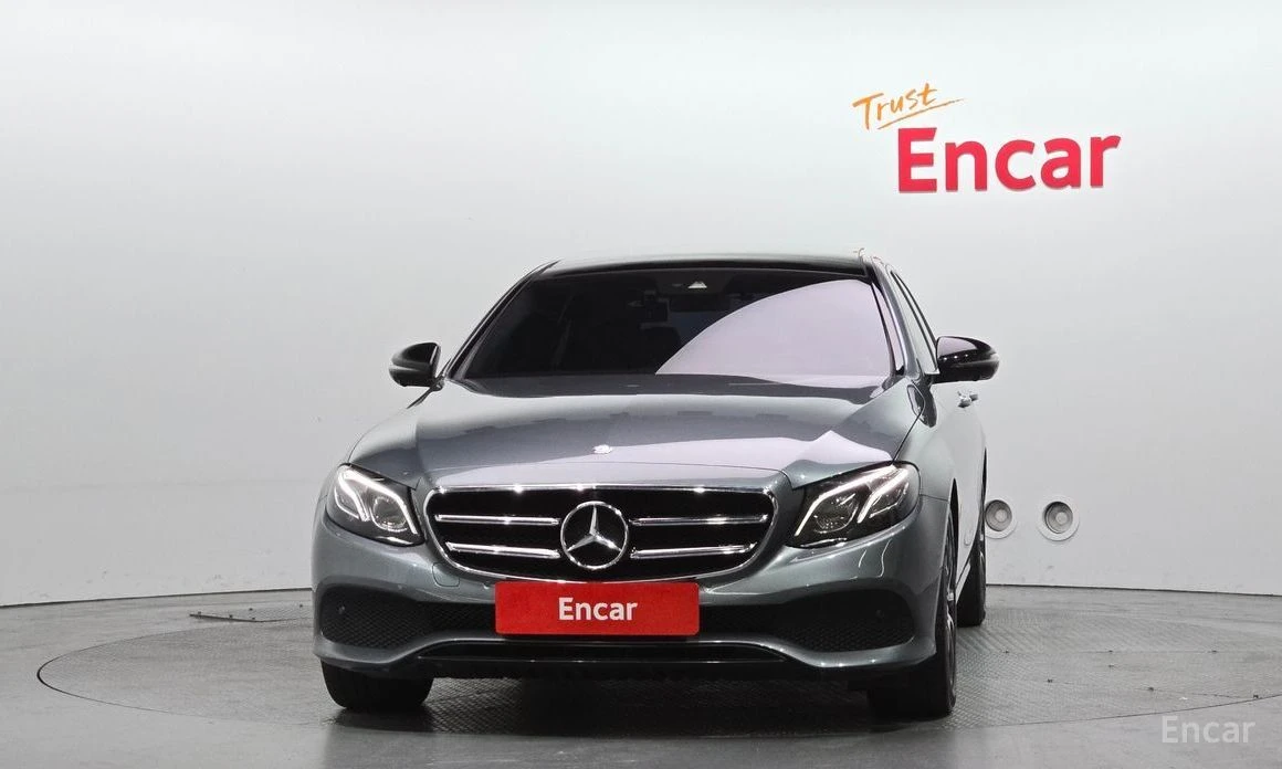 Mercedes-Benz E 300, снимка 3 - Автомобили и джипове - 53972795