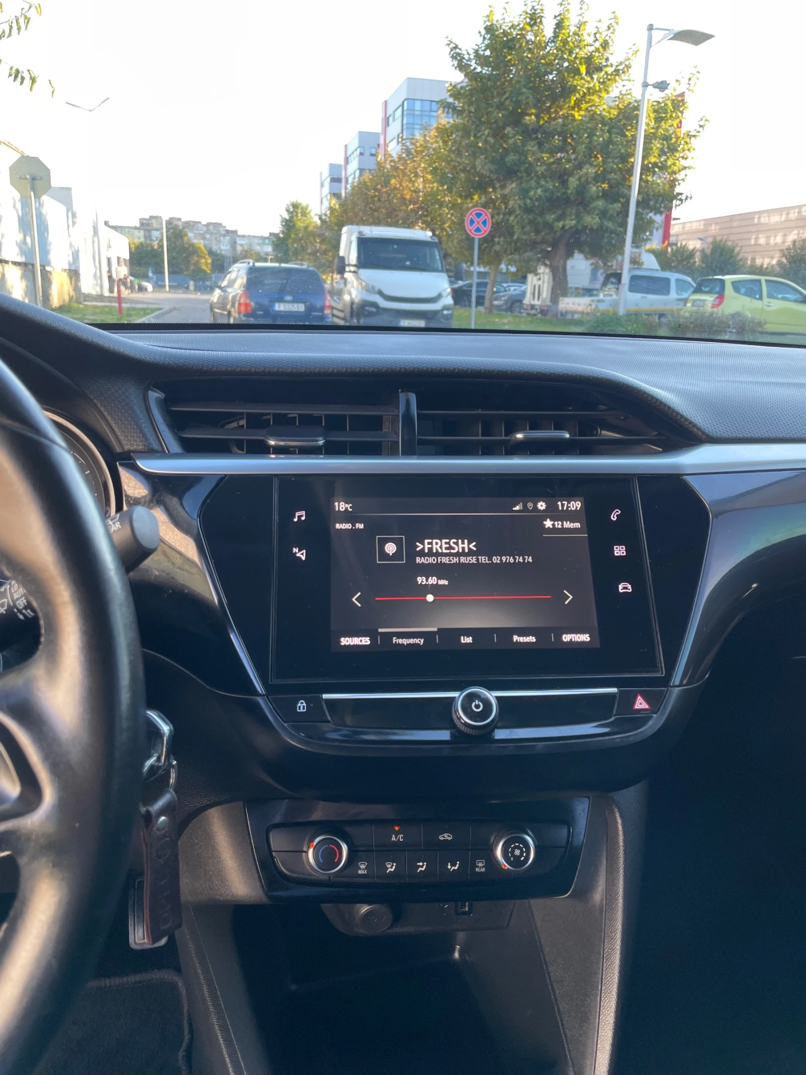 Opel Corsa, снимка 7 - Автомобили и джипове - 54210364