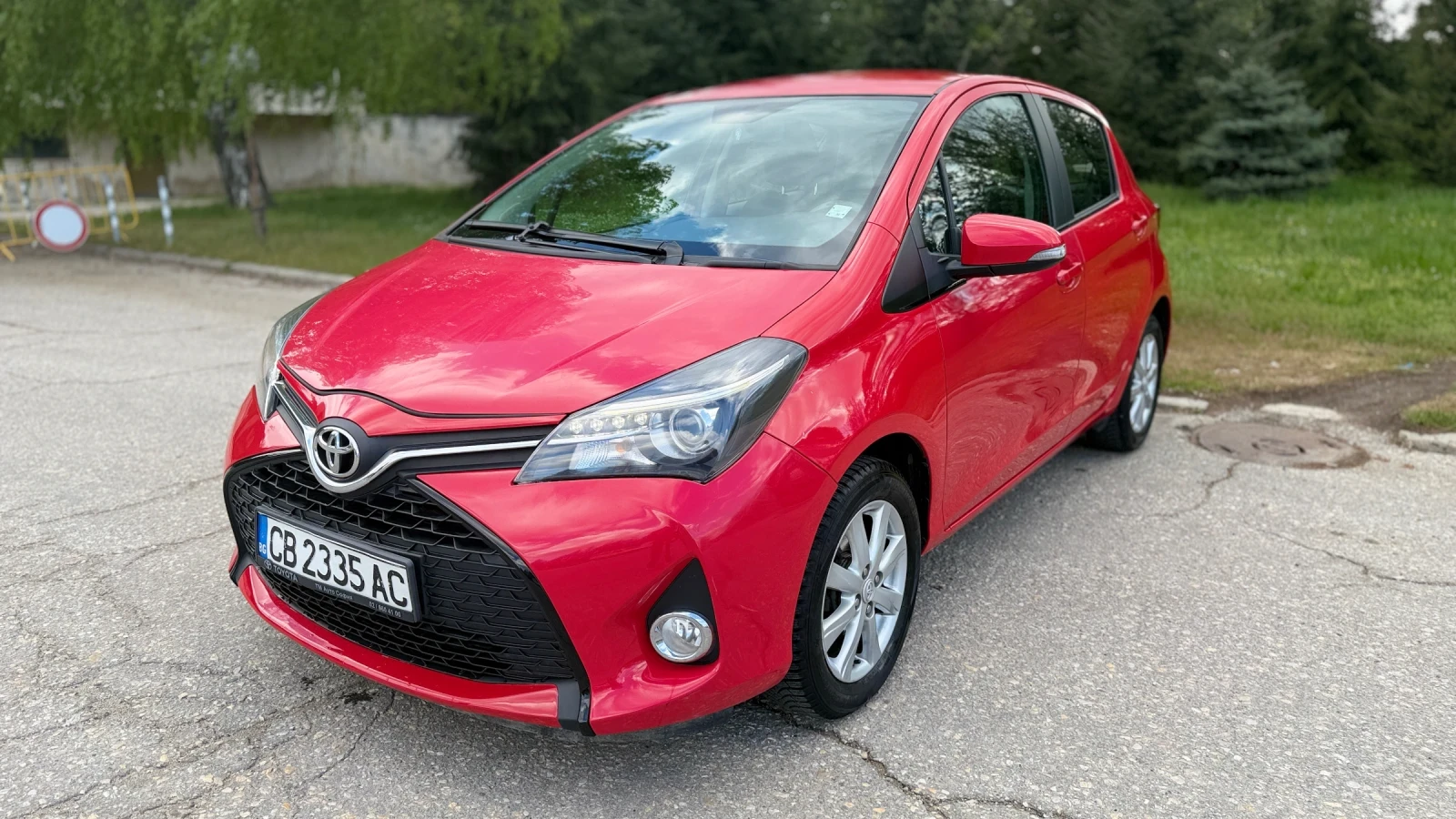 Toyota Yaris Style, снимка 2 - Автомобили и джипове - 54400219