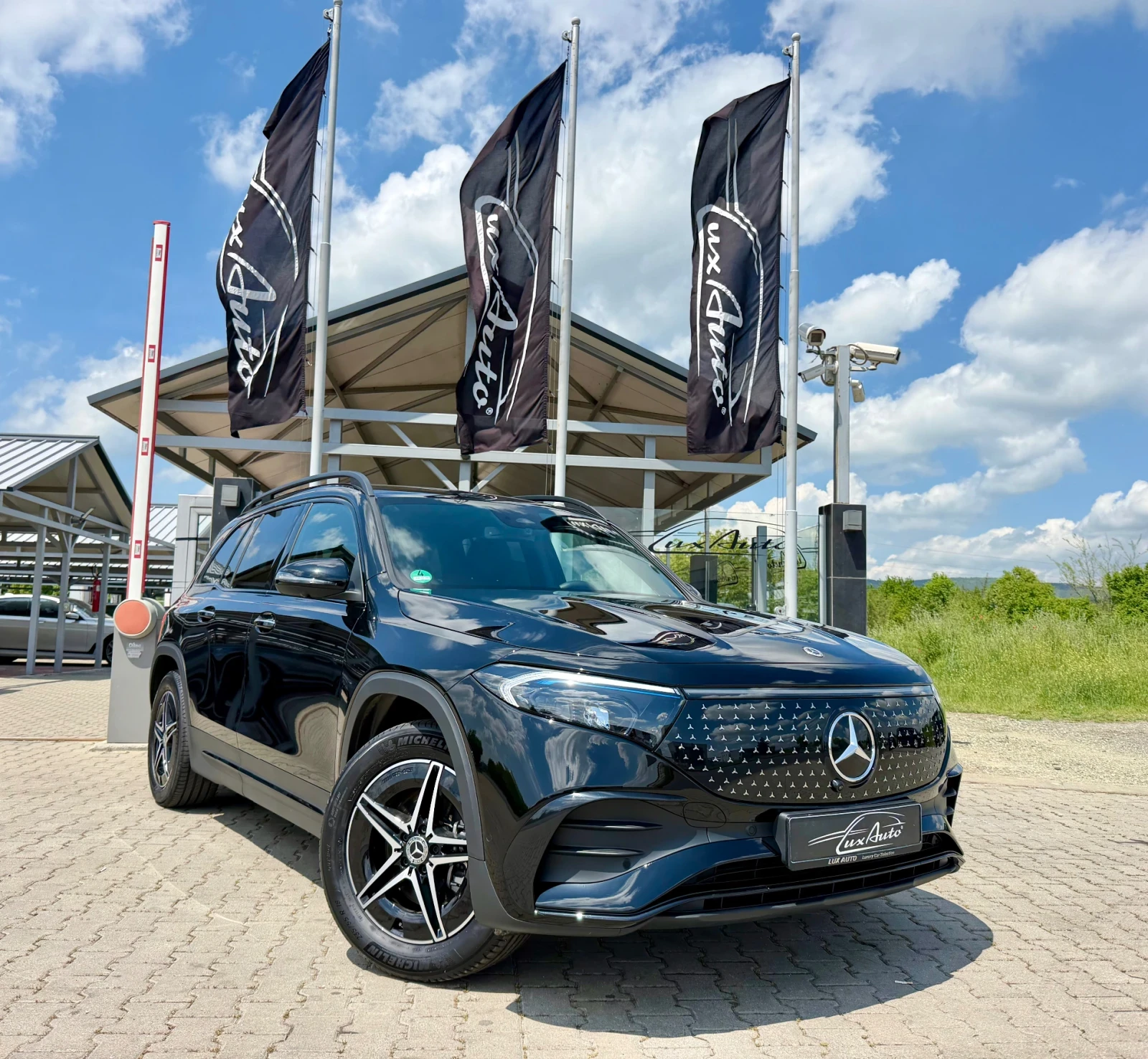 Mercedes-Benz EQB 350#4MAT#FACELIFT#AMG#H&K#HEADUP#360* CAM#DISTR#