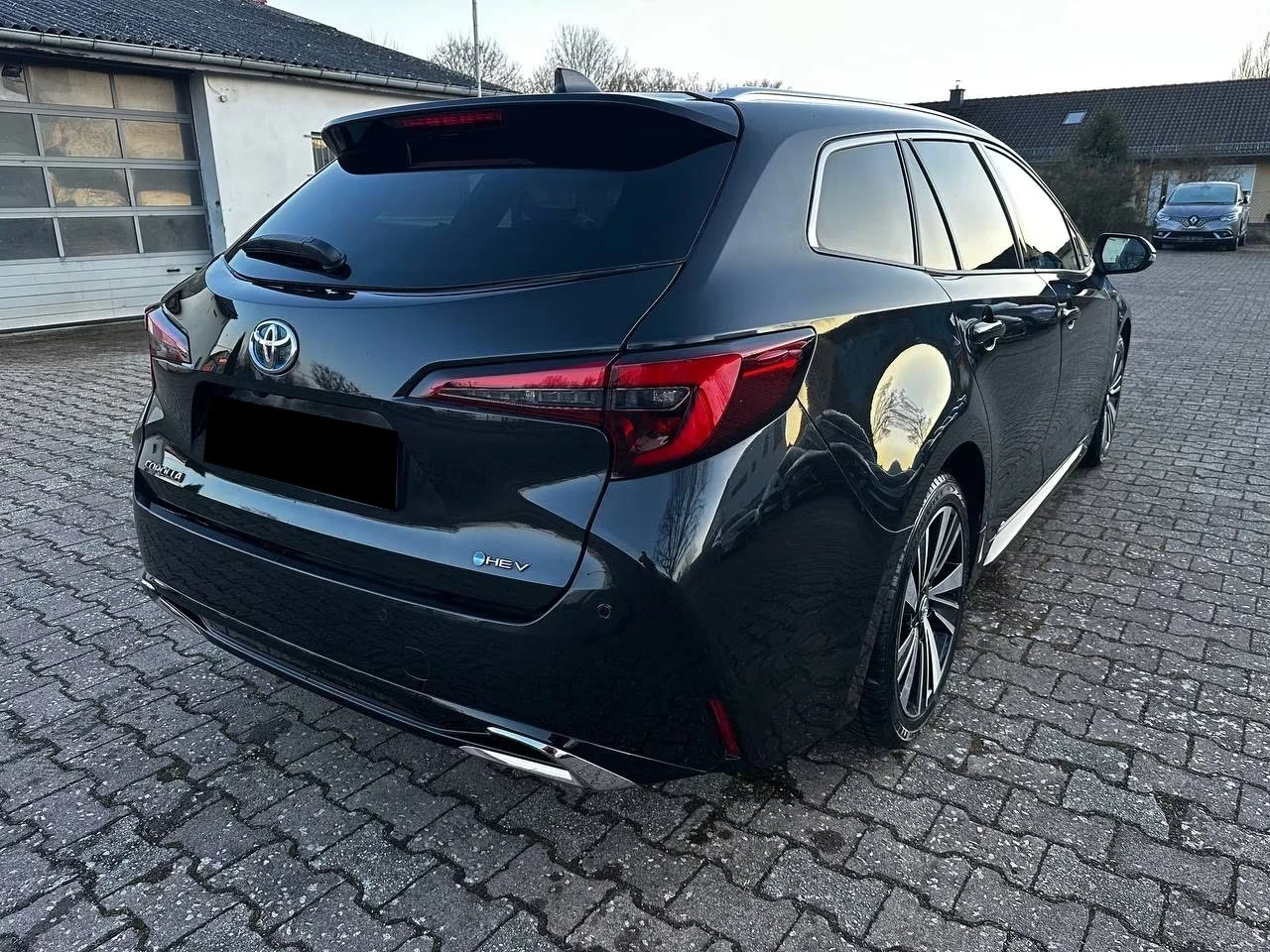 Toyota Corolla Touring Sports/Hybrid1.8| 10/2025| 2600��| Full  | Mobile.bg � ����������� 4