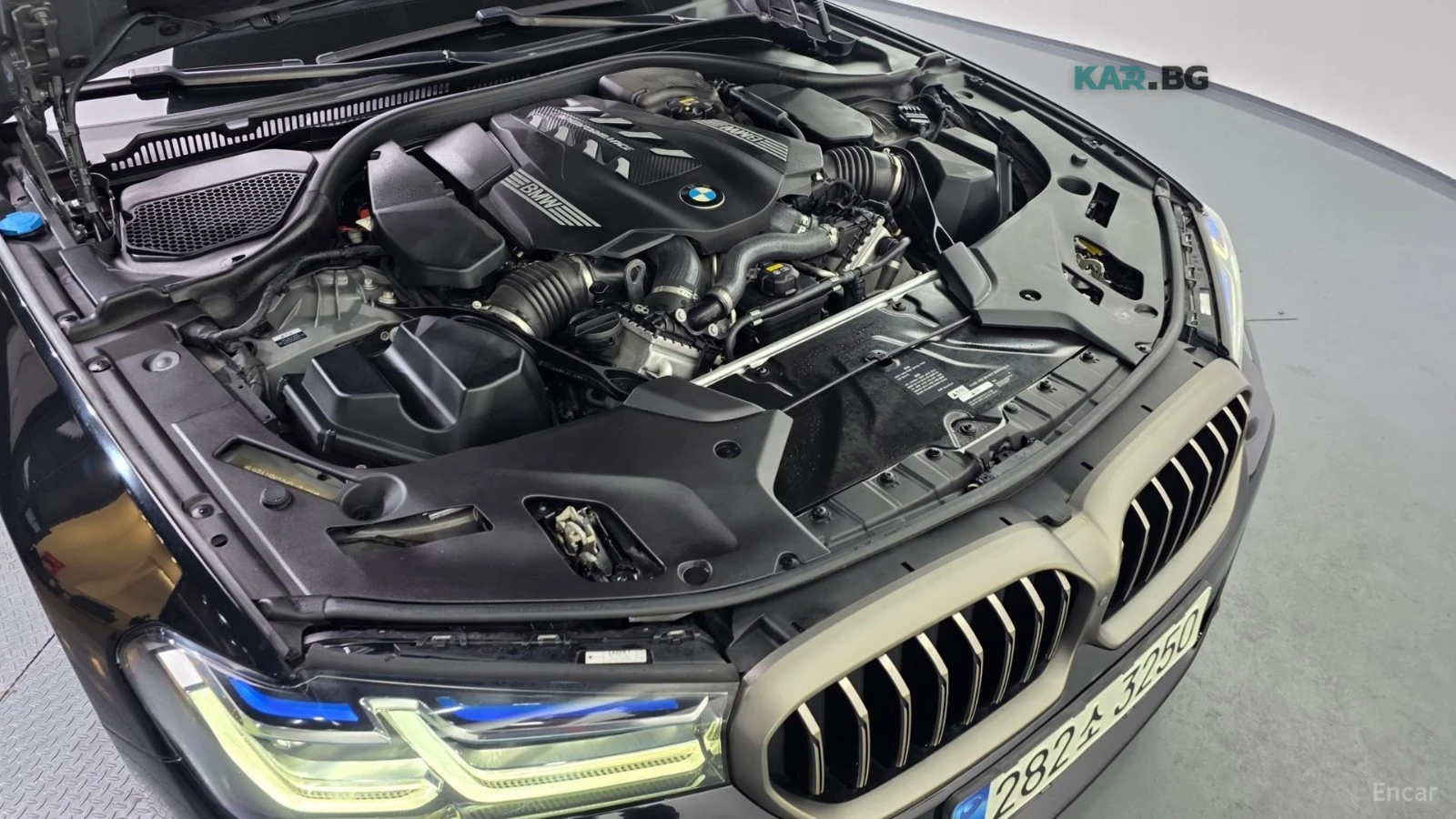 BMW 550 I / XDRIVE / M PKG / BOWERS / DISTRONIC / LASER, снимка 6 - Автомобили и джипове - 54670144