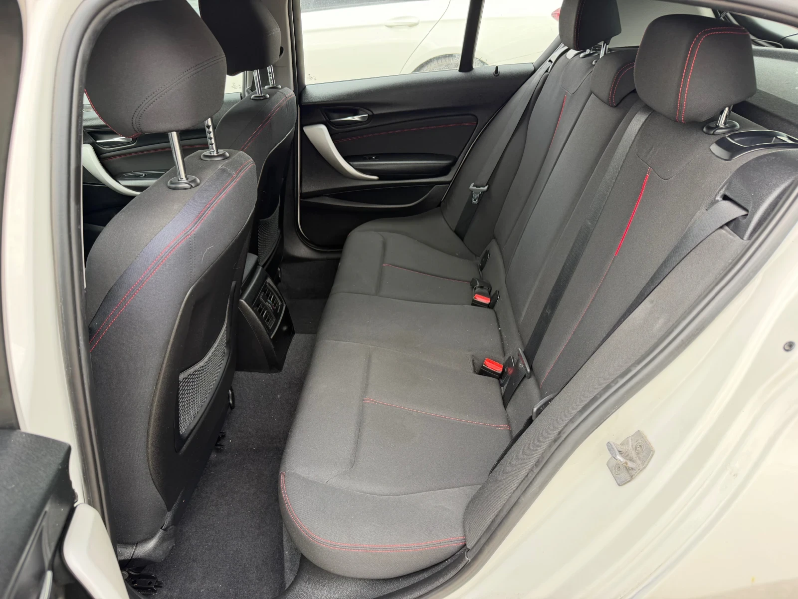 BMW 120 2.0d/184hp/M-Performance/SERVICE BOOK/, снимка 11 - Автомобили и джипове - 54983421