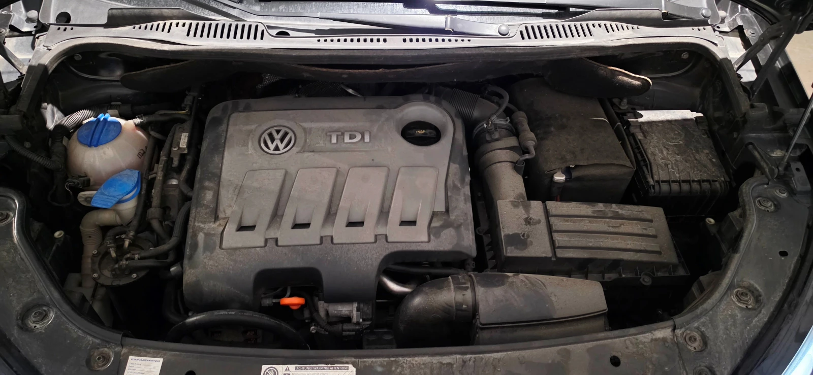VW Touran, снимка 15 - Автомобили и джипове - 55449374