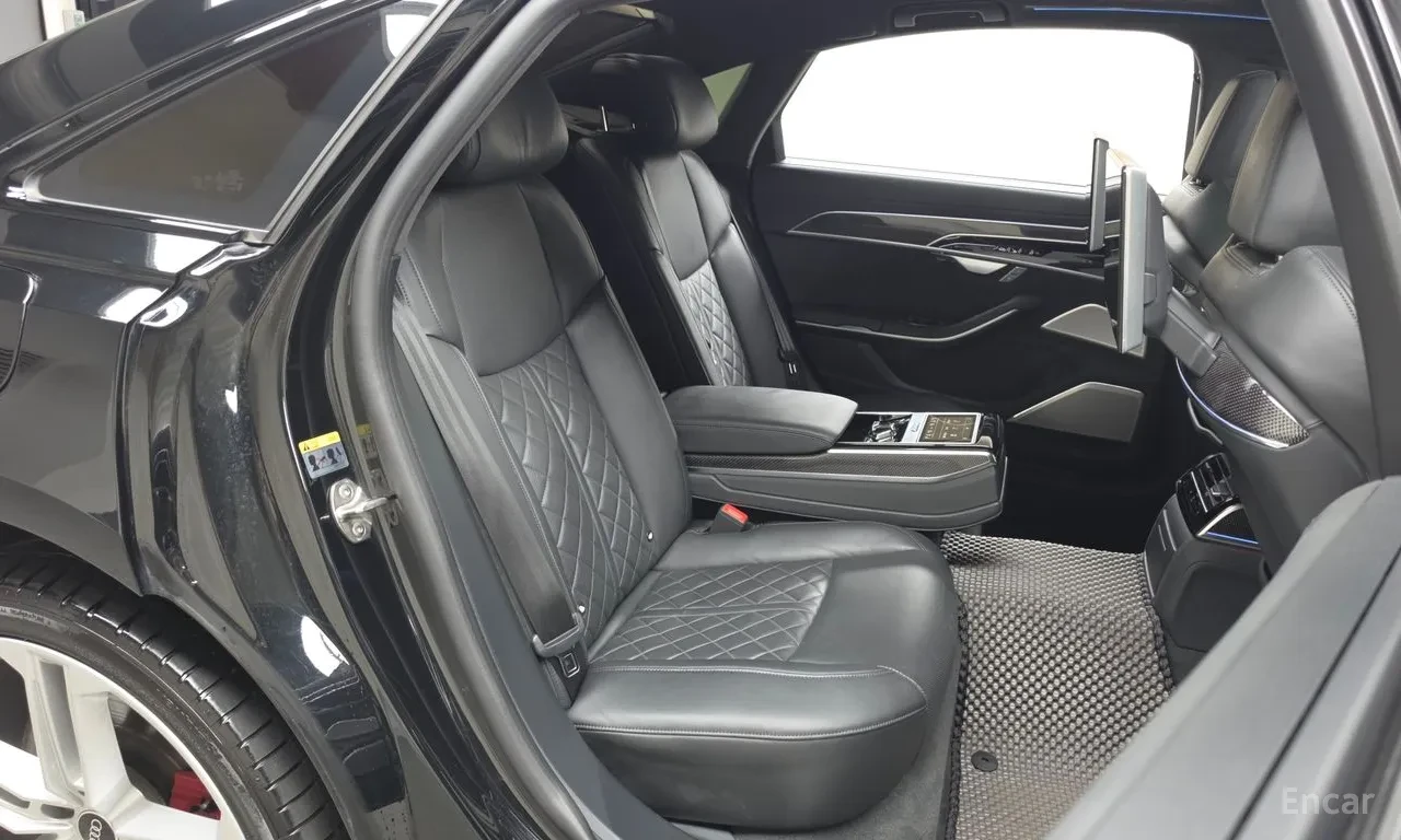 Audi S8 LONG QUATTRO* МАСАЖ* HUD* 360* SOFT CLOSE, снимка 11 - Автомобили и джипове - 55562115