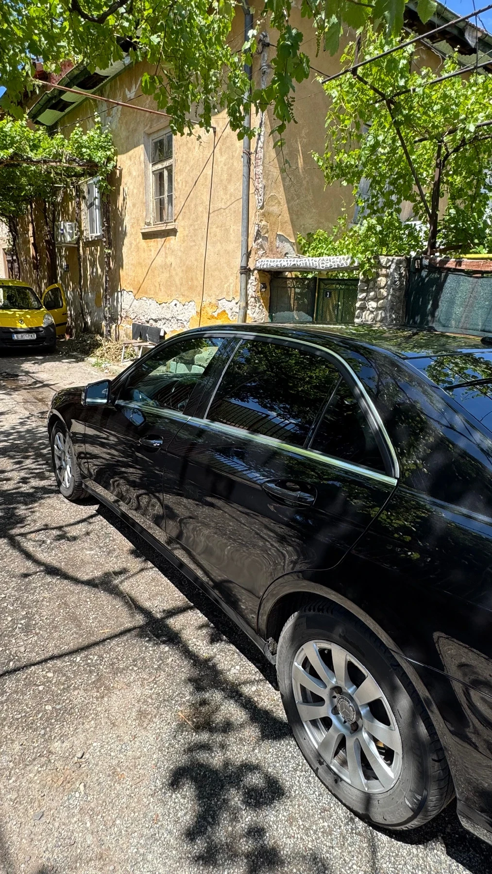 Mercedes-Benz E 200 Bluetec, снимка 5 - Автомобили и джипове - 55834843