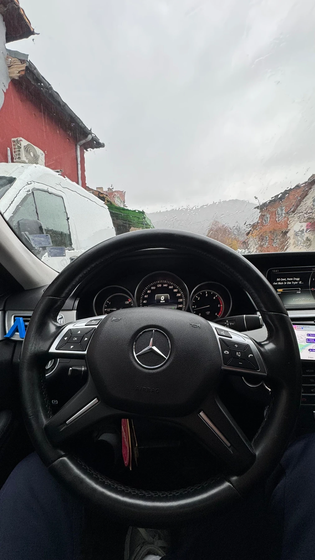 Mercedes-Benz E 200 Bluetec, снимка 6 - Автомобили и джипове - 55834843