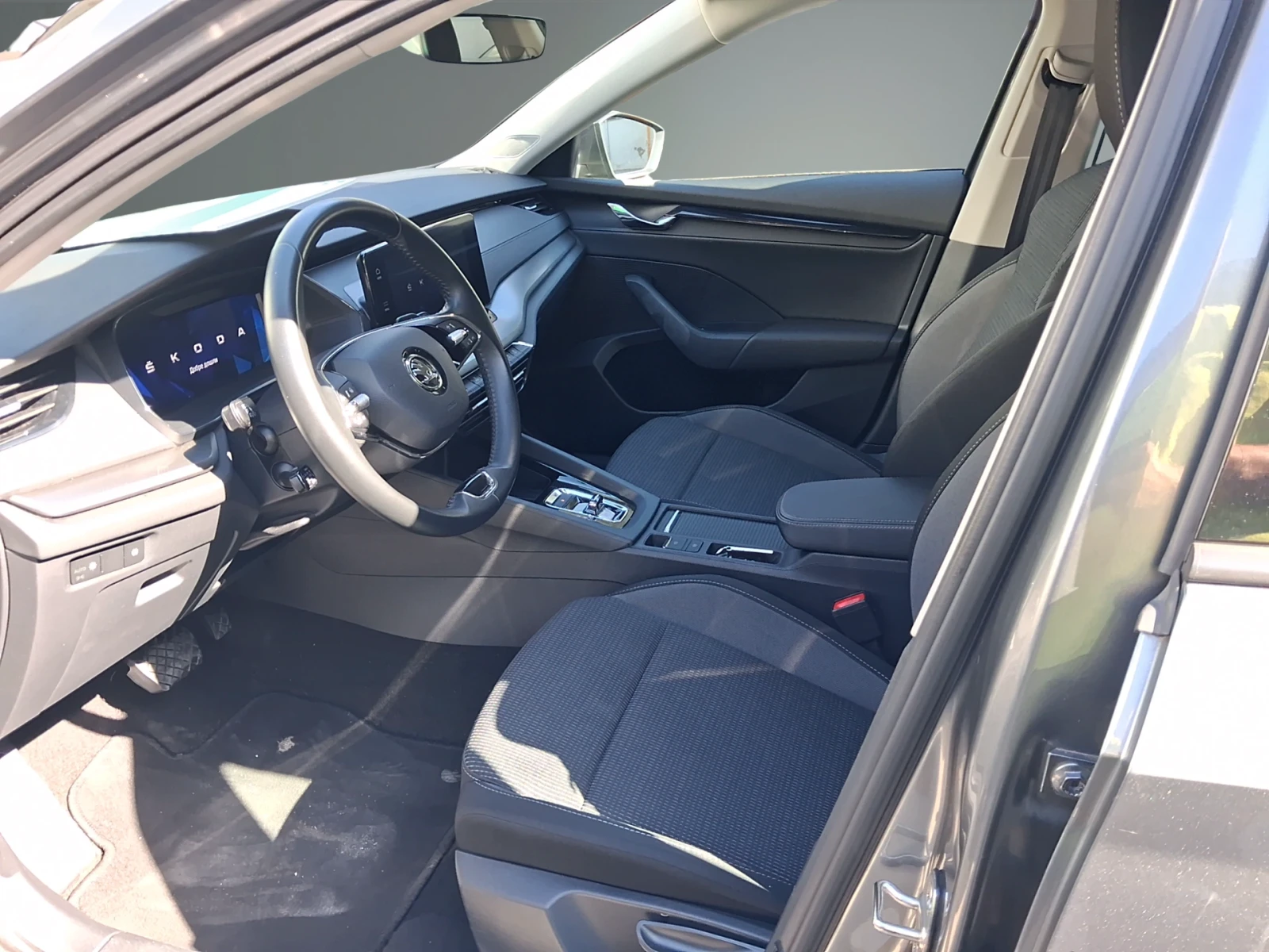 Skoda Octavia Ambition 2.0 TDI, 7DSG / 115�.� | Mobile.bg � ����������� 9