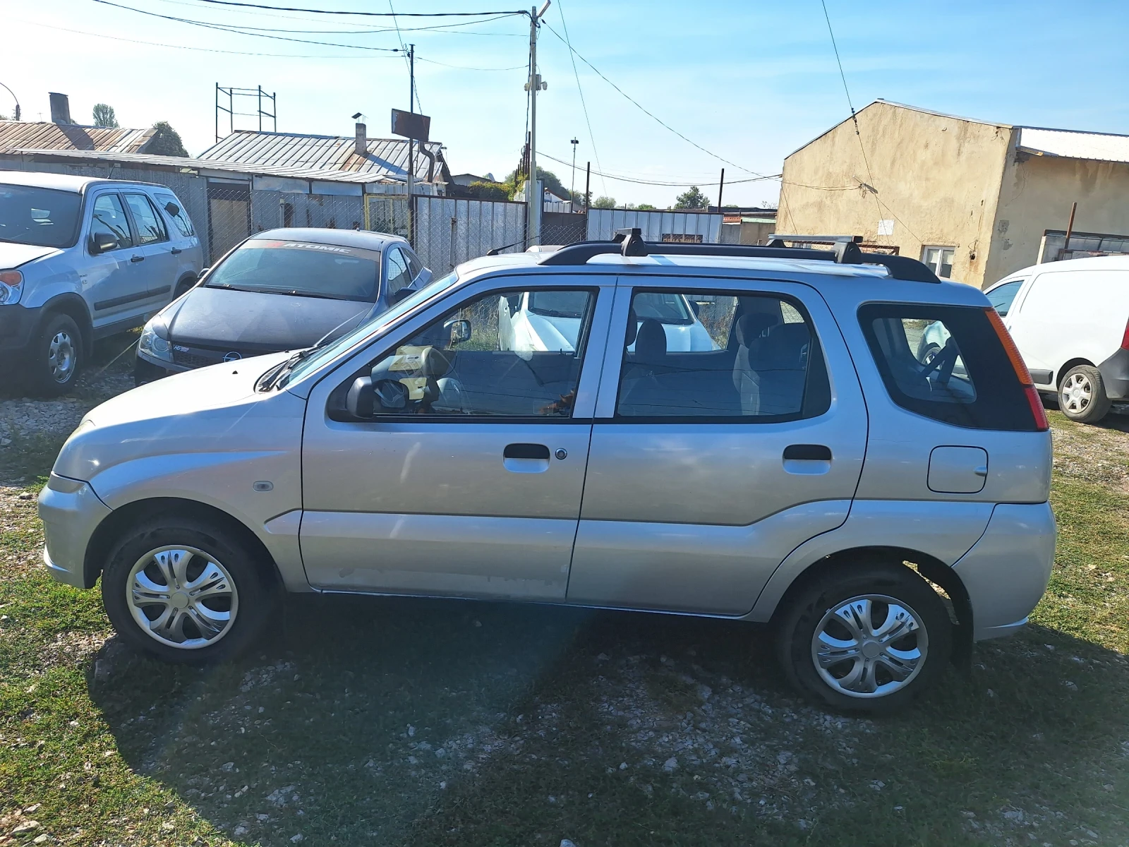 Subaru Justy 1.5 i , снимка 8 - Автомобили и джипове - 56009472
