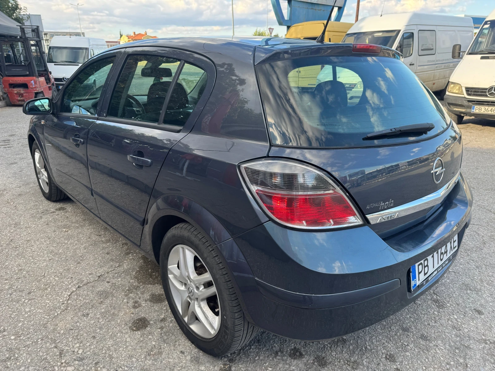 Opel Astra 1.6i 16v 105ps, снимка 4 - Автомобили и джипове - 56037917
