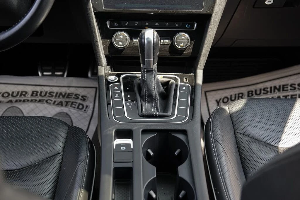 VW Arteon 2019* SEL R-LINE* 4MATION* BLK OPT* ОБДУХ* ШИБИДАХ, снимка 13 - Автомобили и джипове - 56302040