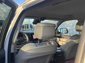 Jeep Grand Wagoneer CARFAX* АВТОФИНАНСИРАНЕ БЕЗ ПЪРВОНАЧАЛНА ВНОСКА, снимка 16