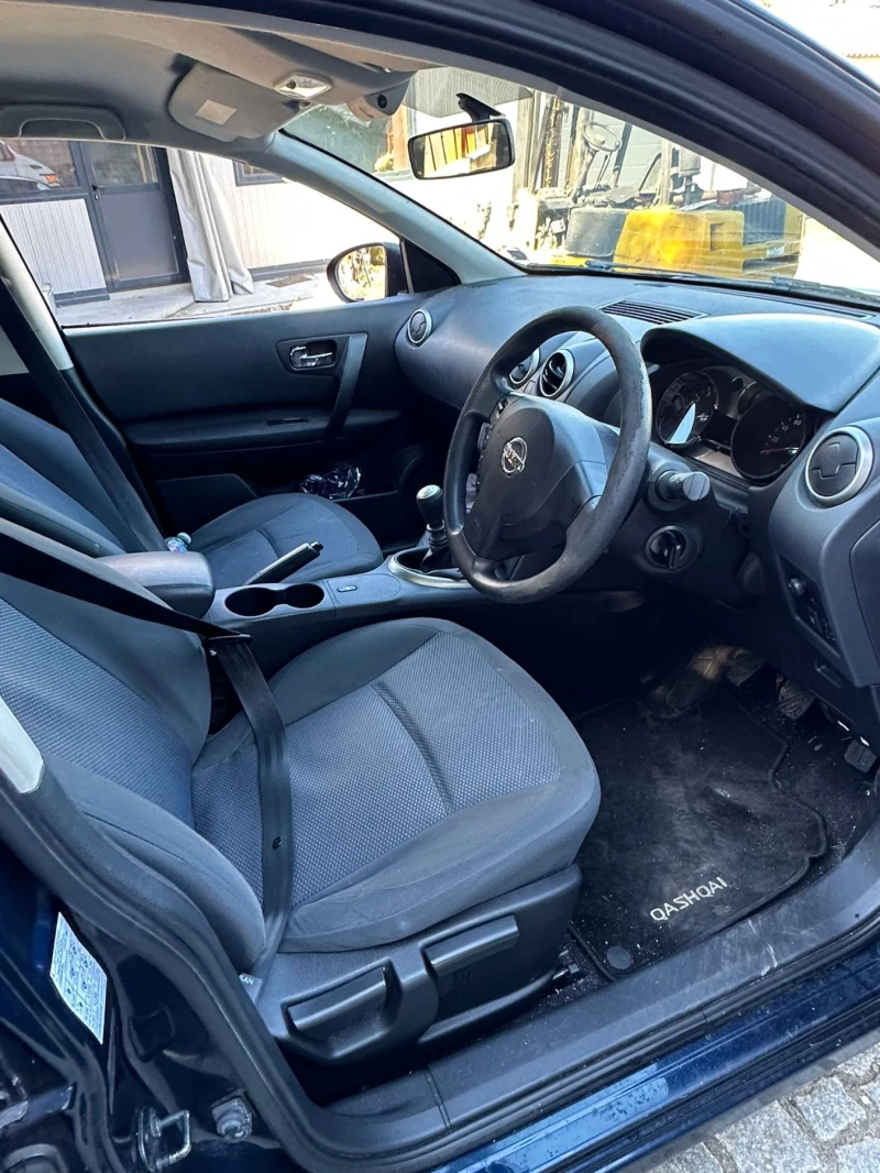 Nissan Qashqai, снимка 8 - Автомобили и джипове - 47607406