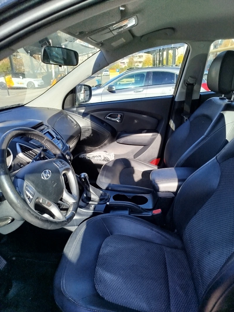 Hyundai IX35, снимка 3 - Автомобили и джипове - 47882565