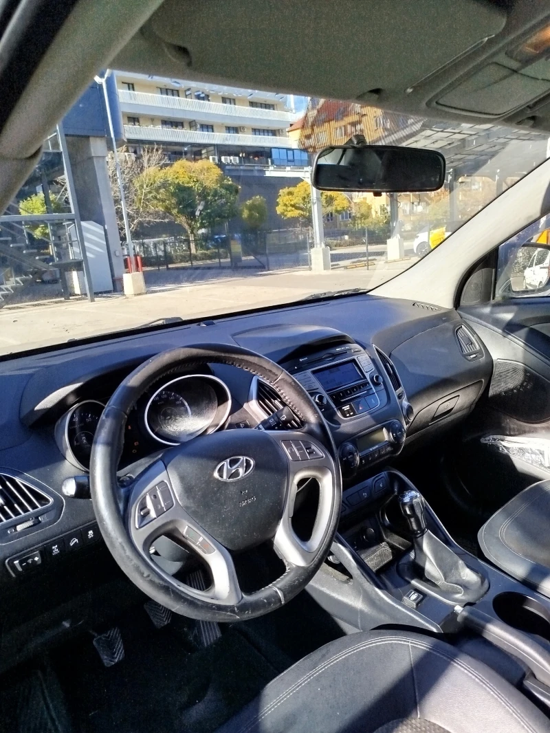 Hyundai IX35, снимка 4 - Автомобили и джипове - 47882565