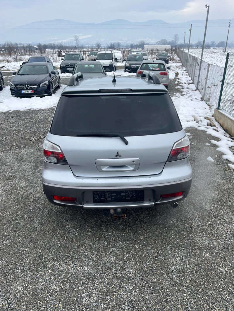 Mitsubishi Outlander 2.4i 4x4 LPG, снимка 6 - Автомобили и джипове - 48797914