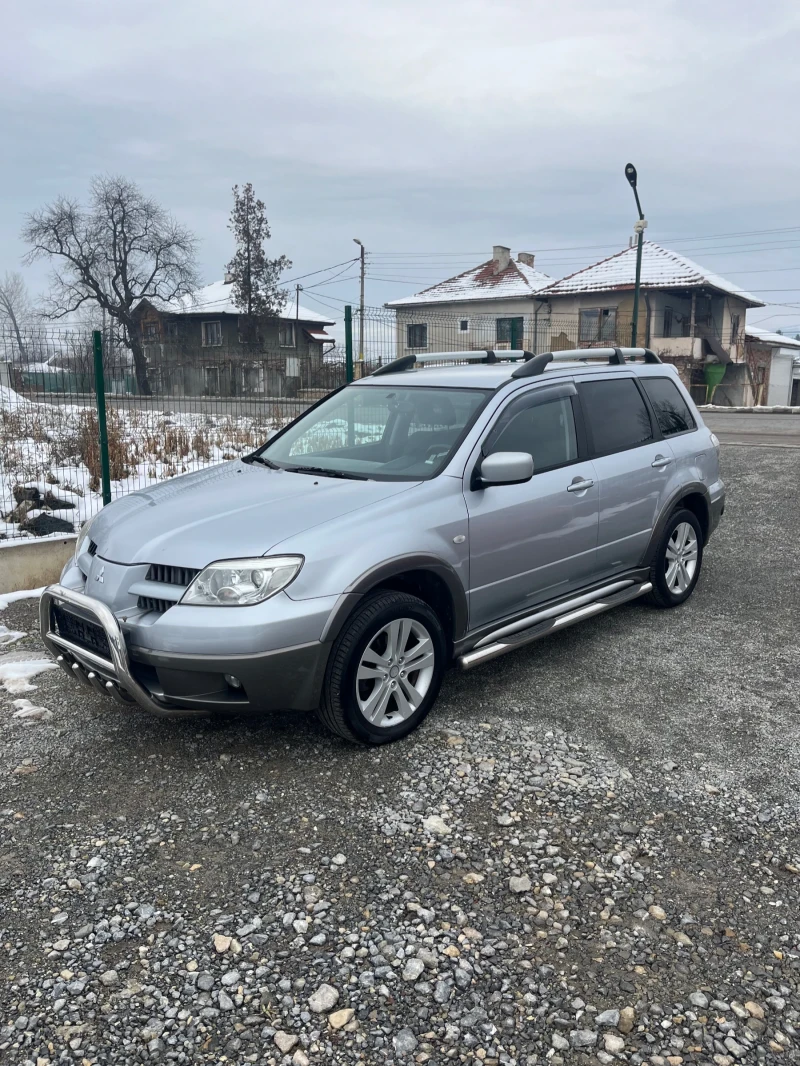 Mitsubishi Outlander 2.4i 4x4 LPG, снимка 1 - Автомобили и джипове - 48797914