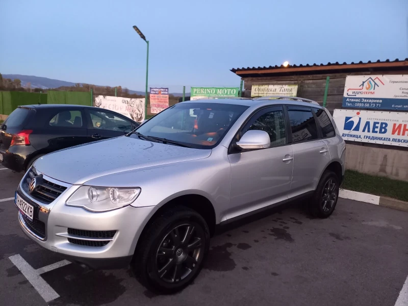 VW Touareg 2.5, снимка 14 - Автомобили и джипове - 48885498