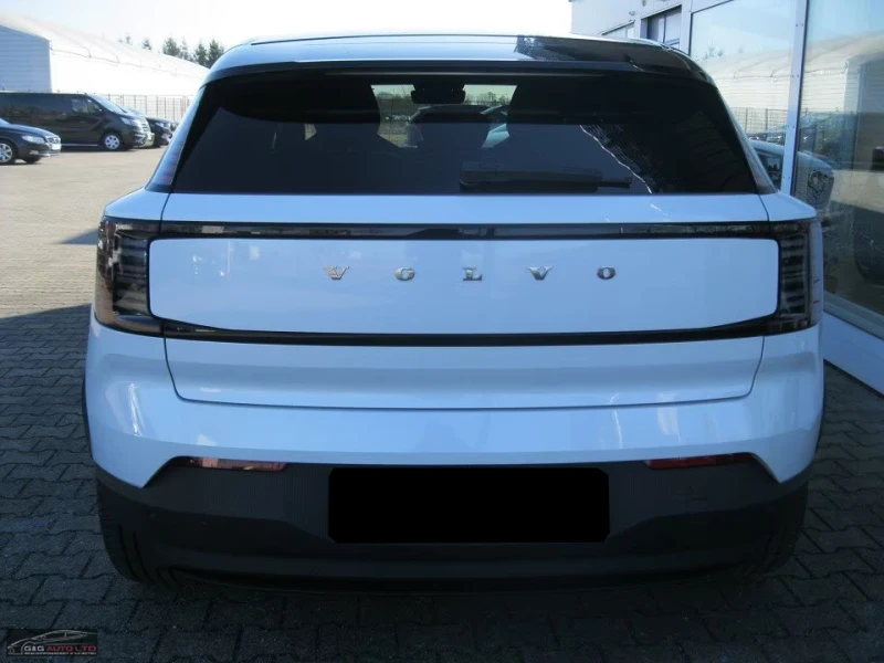 Volvo EX30 TWIN-PLUS/428HP/ACC/AMBI/BSA/CPLAY/L.ASS/DAB/972f, снимка 7 - Автомобили и джипове - 52725703