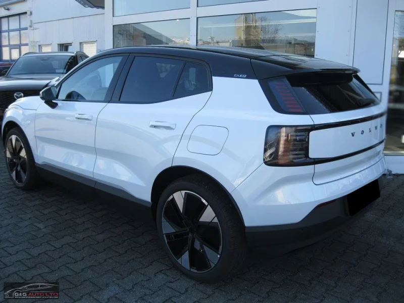 Volvo EX30 TWIN-PLUS/428HP/ACC/AMBI/BSA/CPLAY/L.ASS/DAB/972f, снимка 4 - Автомобили и джипове - 52725703