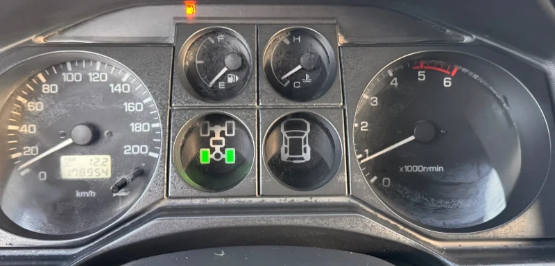 Mitsubishi Pajero 2.5DI-D ИТАЛИЯ 4х4, снимка 14 - Автомобили и джипове - 53049201