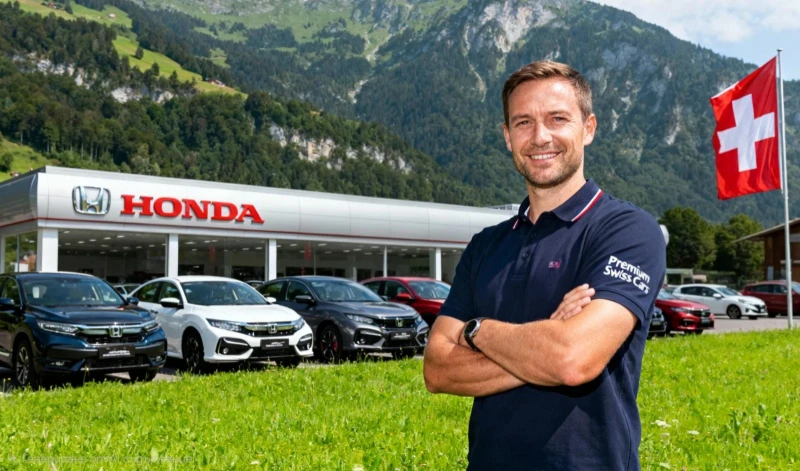 Honda Cr-v 2.2ШВЕЙЦАРИЯ-ДИСТРОНИК/КОЖА/НАВИ/КСЕНОН/ПАНОРАМА, снимка 3 - Автомобили и джипове - 53169623