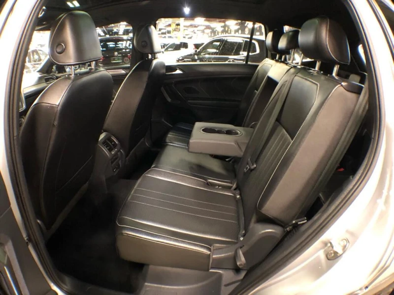 VW Tiguan COMFORTLINE R-LINE /EDITION AWD LEATHER PAN/ROOF, снимка 14 - Автомобили и джипове - 53508799