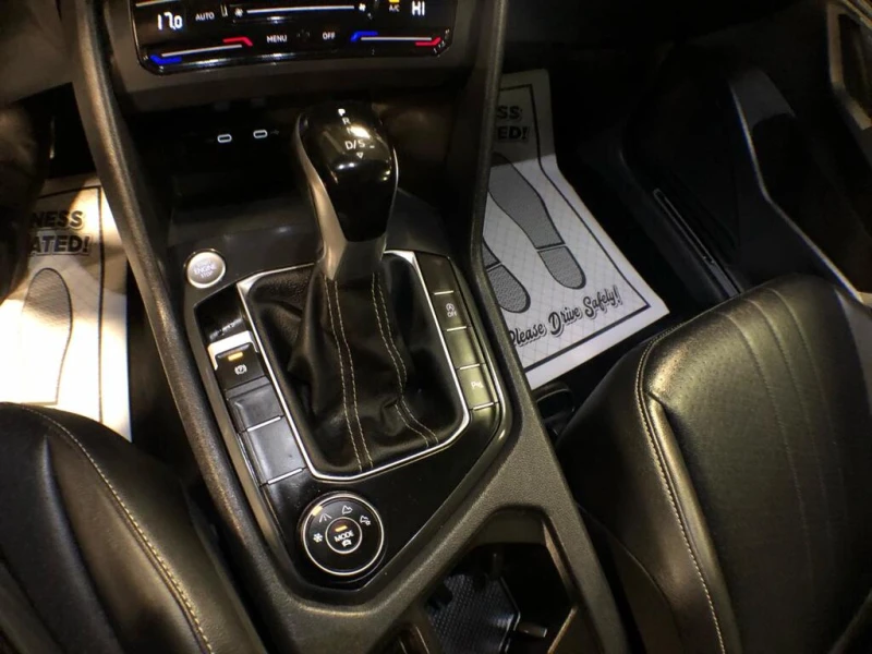 VW Tiguan COMFORTLINE R-LINE /EDITION AWD LEATHER PAN/ROOF, снимка 12 - Автомобили и джипове - 53508799