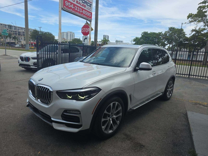 BMW X5 xDrive50i/ФИКСИРАНА ЦЕНА! МАСАЖ/ДИСТРОНИК/FULL - 58700 лв. - 17294837 1