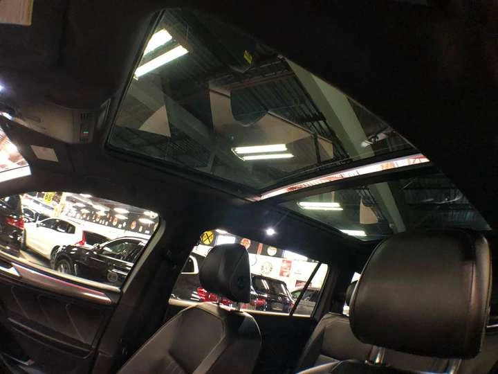 VW Tiguan COMFORTLINE R-LINE /EDITION AWD LEATHER PAN/ROOF, снимка 16 - Автомобили и джипове - 53508799