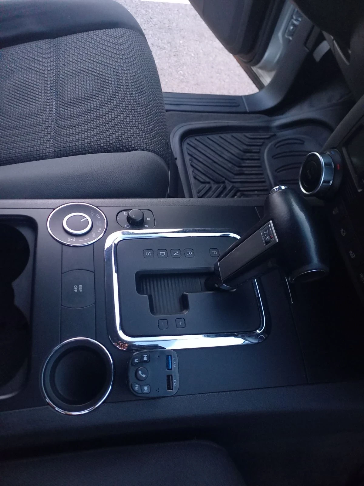VW Touareg 2.5 - изображение 7