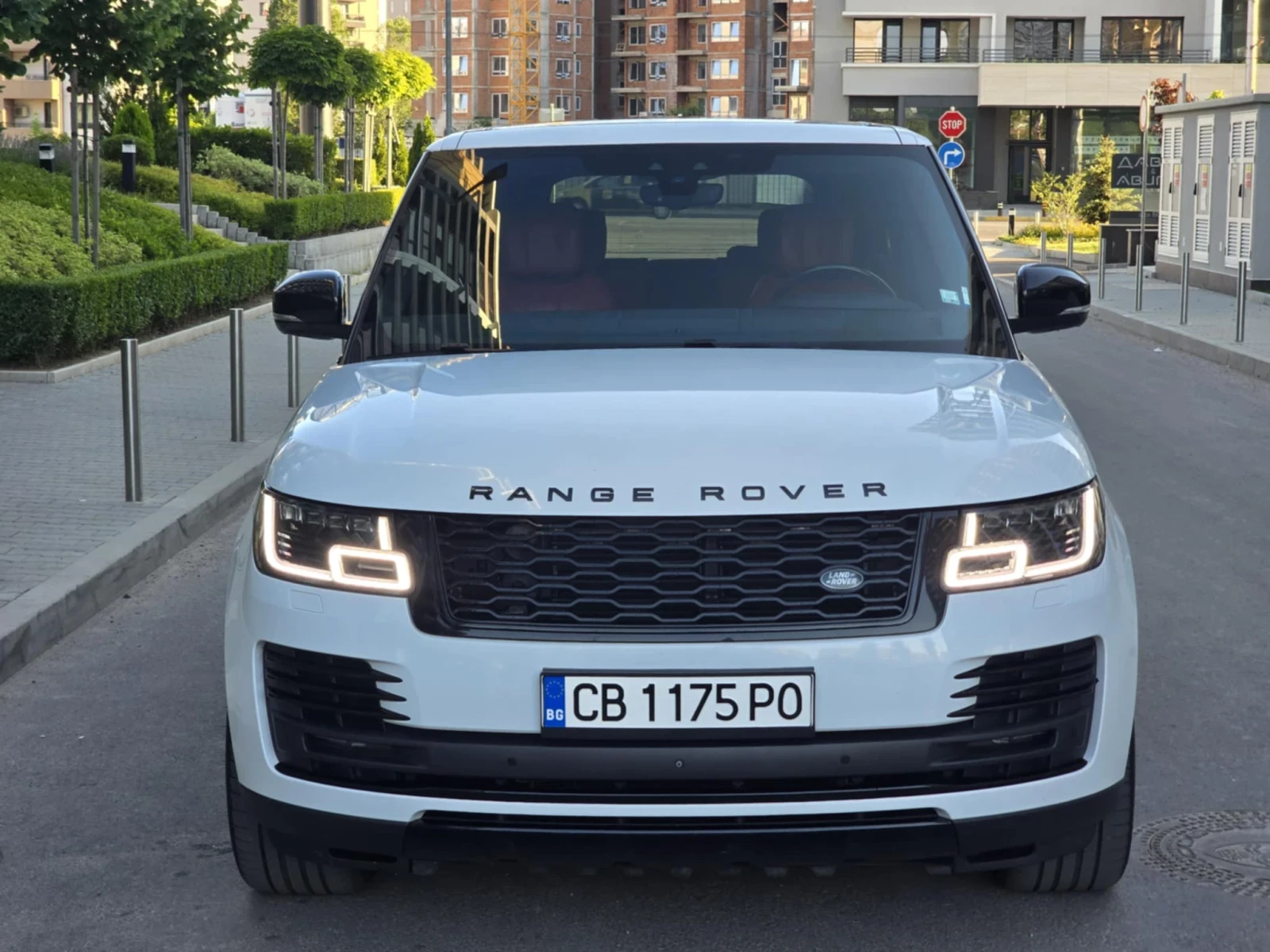 Land Rover Range rover  3.0d Гаранция-2027 - изображение 6