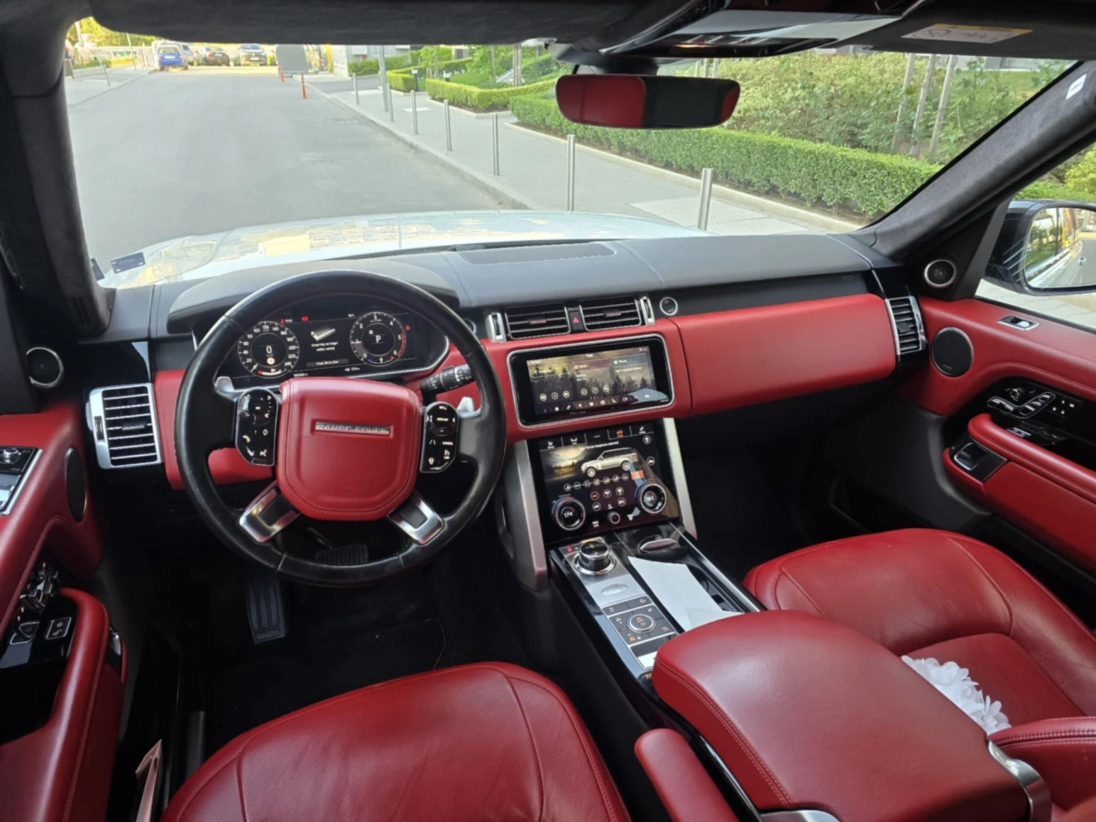 Land Rover Range rover  3.0d Гаранция-2027 - изображение 10