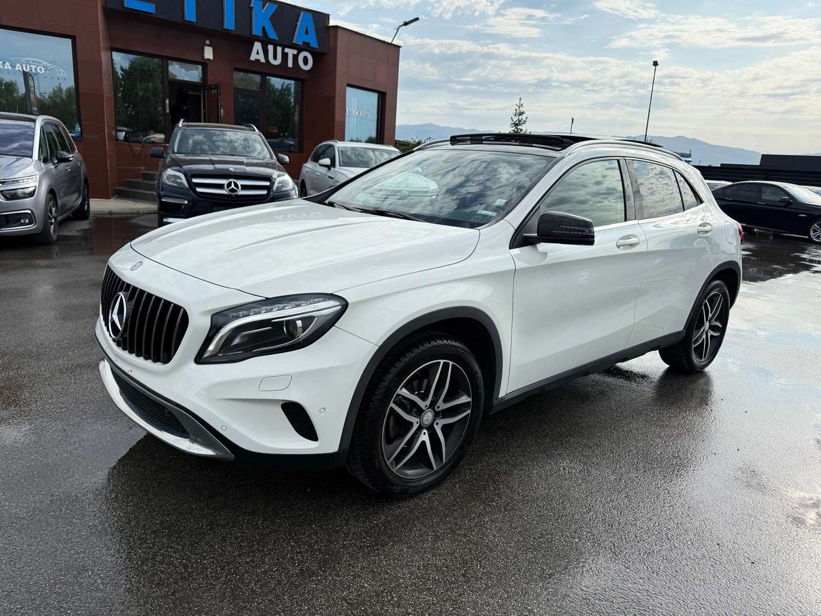 Mercedes-Benz GLA 200 4x4-PANORAMA-LED-BIXENON-KAMERA-GERMANIA !!! - изображение 3