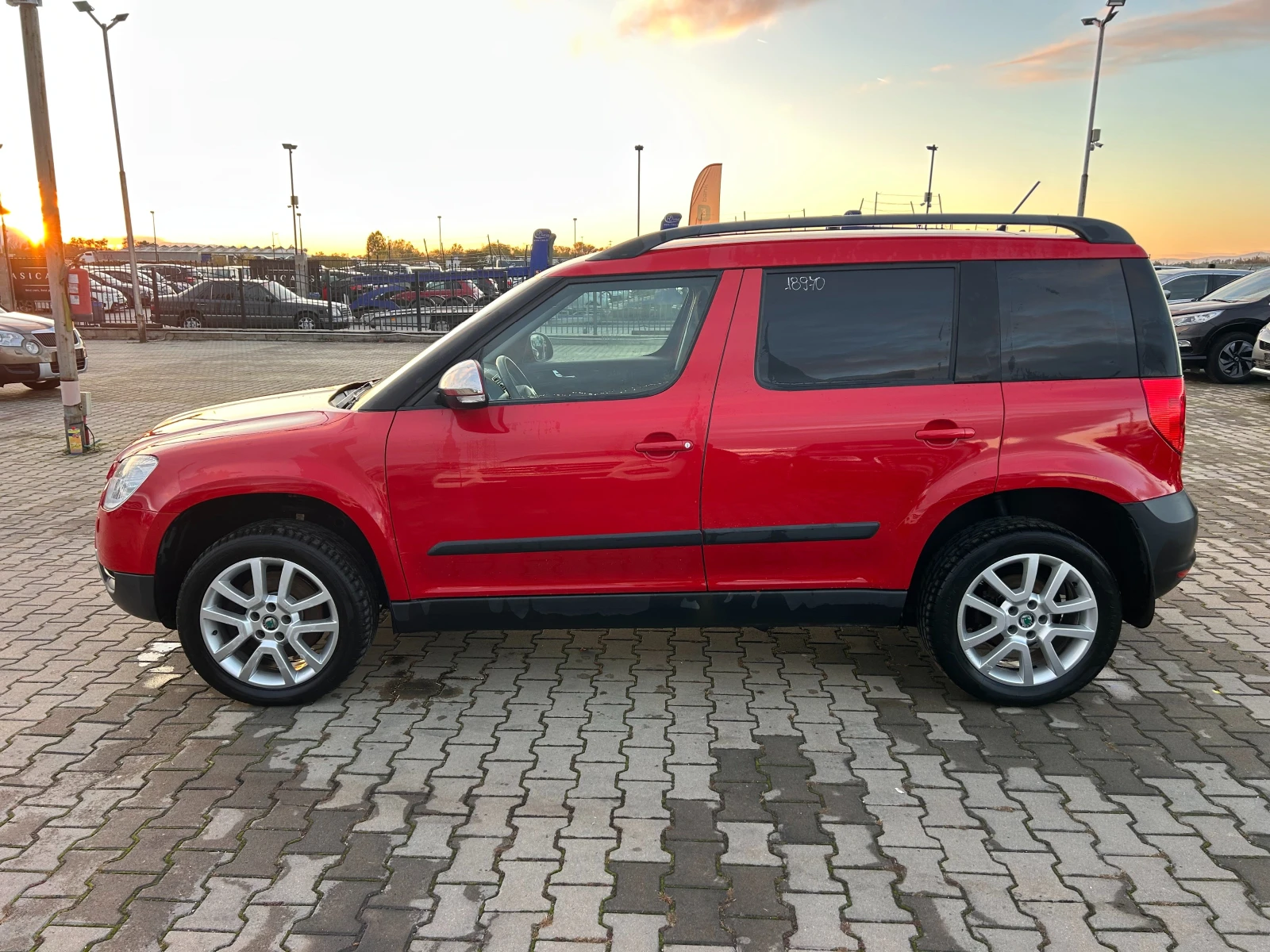 Skoda Yeti 2.0TDI 4X4 NAVI EURO 5 - изображение 9