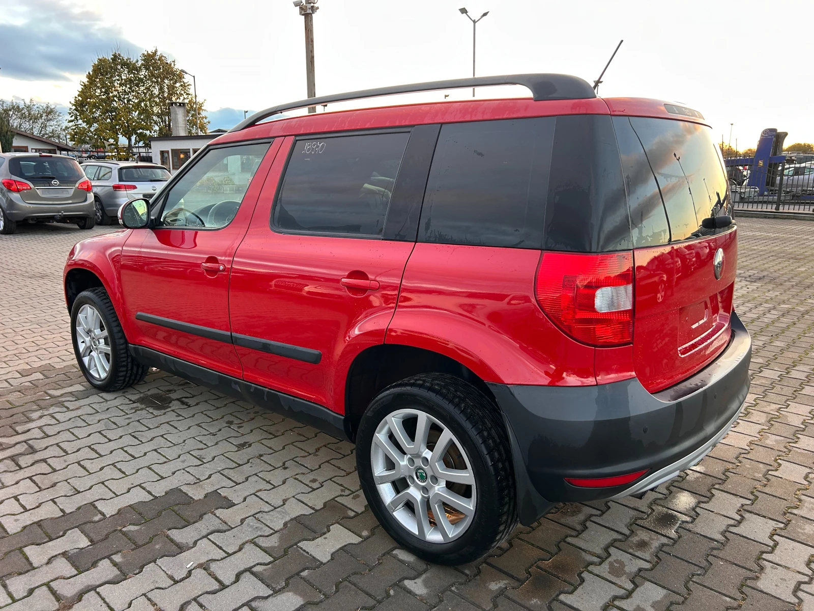 Skoda Yeti 2.0TDI 4X4 NAVI EURO 5 - изображение 8