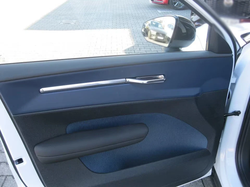 Volvo EX30 TWIN-PLUS/428HP/ACC/AMBI/BSA/CPLAY/L.ASS/DAB/972f | Mobile.bg � ����������� 12