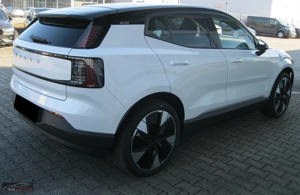 Volvo EX30 TWIN-PLUS/428HP/ACC/AMBI/BSA/CPLAY/L.ASS/DAB/972f - изображение 6