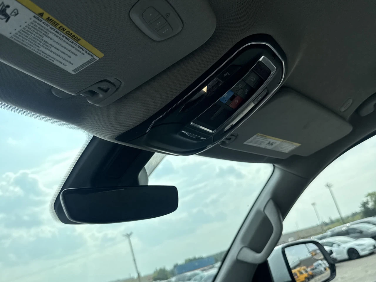 Jeep Grand Wagoneer CARFAX* ��������������� ��� ������������ ������ | Mobile.bg � ����������� 14