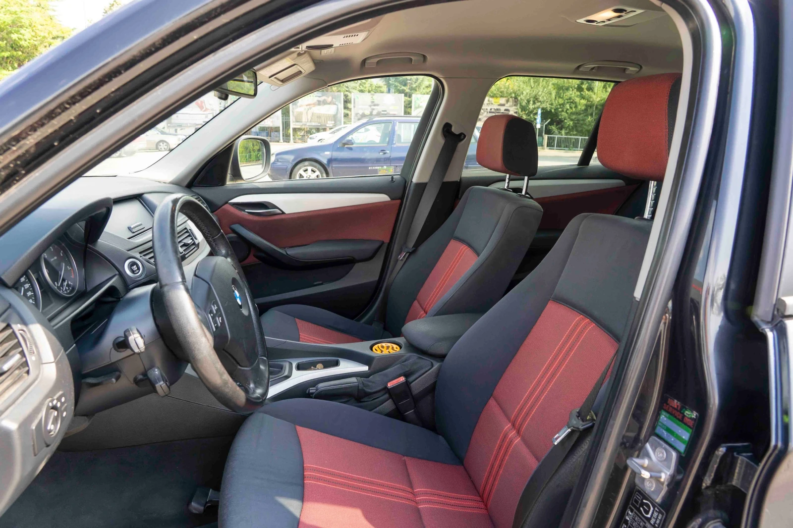 BMW X1 xDrive 20D, снимка 6 - Автомобили и джипове - 53953243