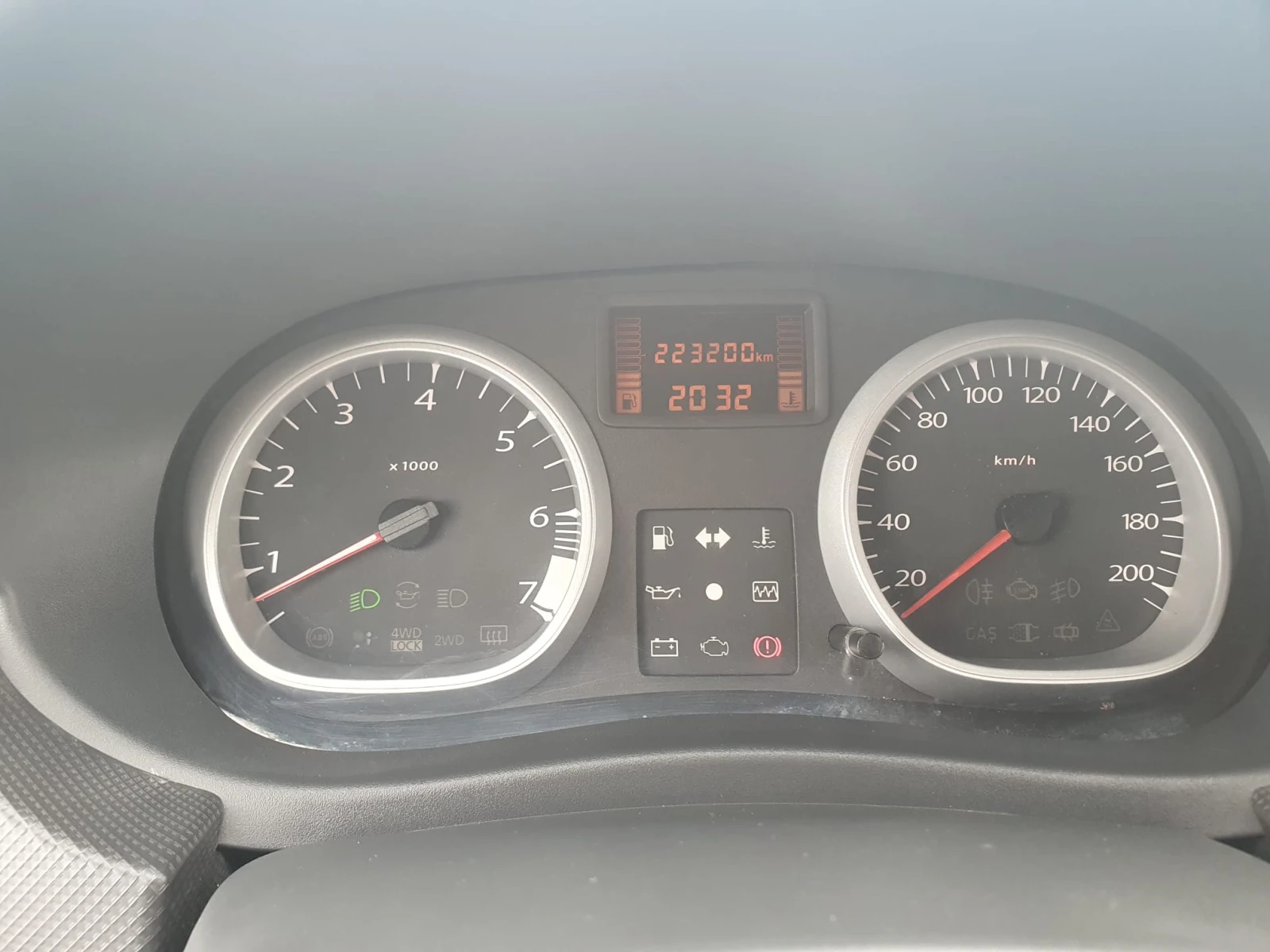 Dacia Duster 1, 6 газ Италия, снимка 11 - Автомобили и джипове - 54607488