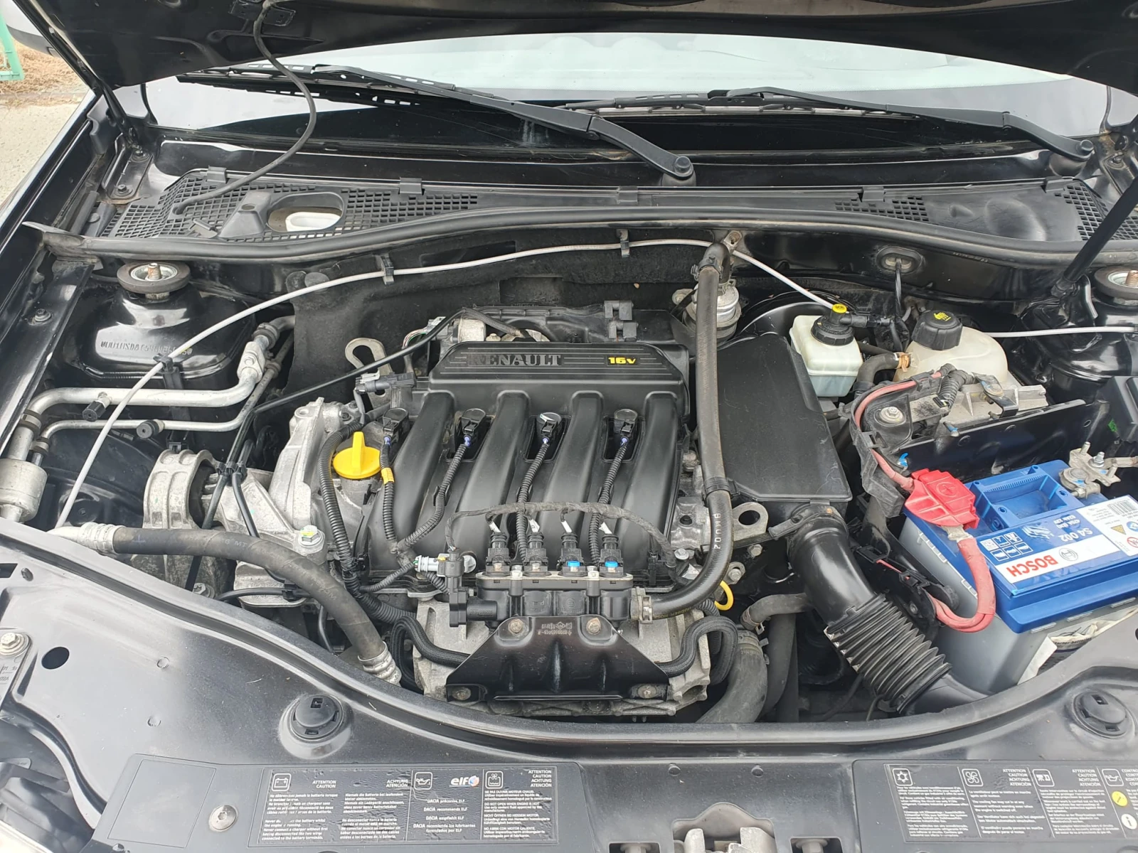 Dacia Duster 1, 6 газ Италия, снимка 5 - Автомобили и джипове - 54607488
