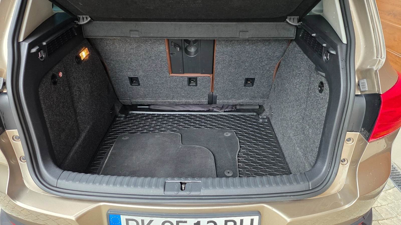 VW Tiguan 2.0 TDI 4 MOTION, снимка 16 - Автомобили и джипове - 55597135
