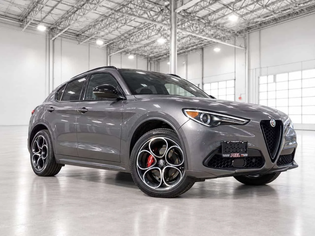 Alfa Romeo Stelvio * 2.0 Turbo 16V Veloce | Premium Red Leather | Har | Mobile.bg � ����������� 2