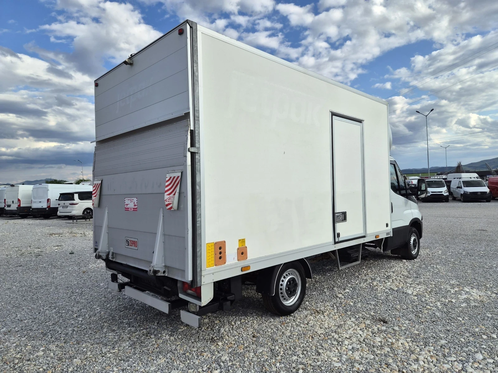 Iveco Daily 35s18 * �������� * ������� * �.���� * 4.20����� | Mobile.bg � ����������� 5
