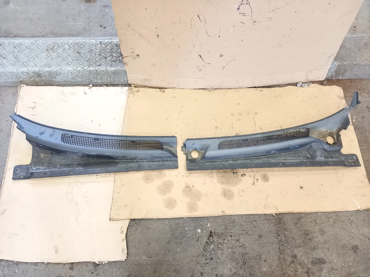 Кора под предни чистачки Хюндай Теракан 