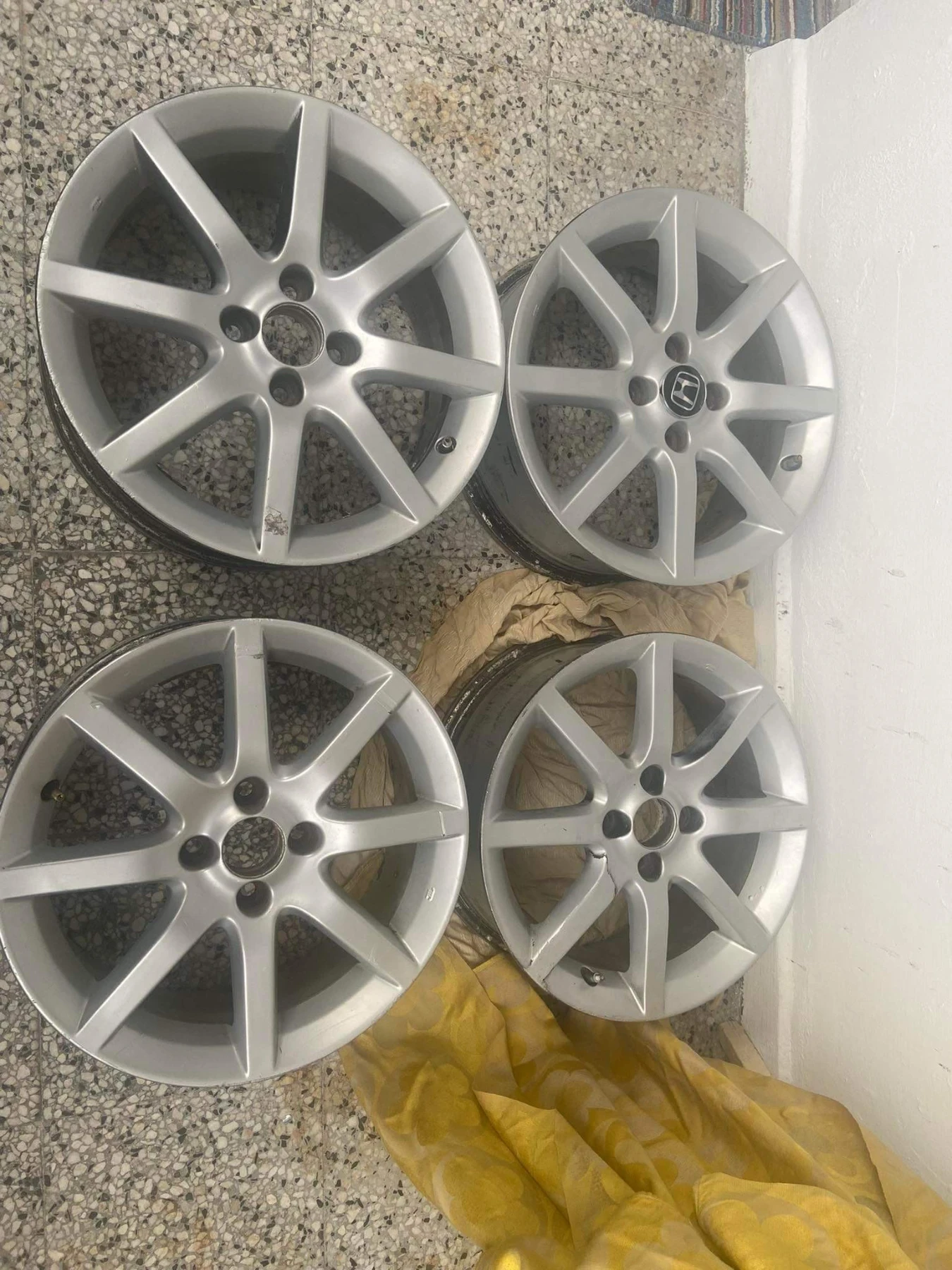 ���� � ������ 195/55R16 �� Honda | Mobile.bg � ����������� 4