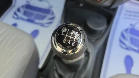 Toyota Yaris 1.3i 100k.c. 6 скорости, снимка 16