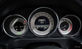Mercedes-Benz E 400 FACELIFT* AMG* 63* PACK* 4MATIC* ОБДУХВАНЕ* МАСАЖ*, снимка 13